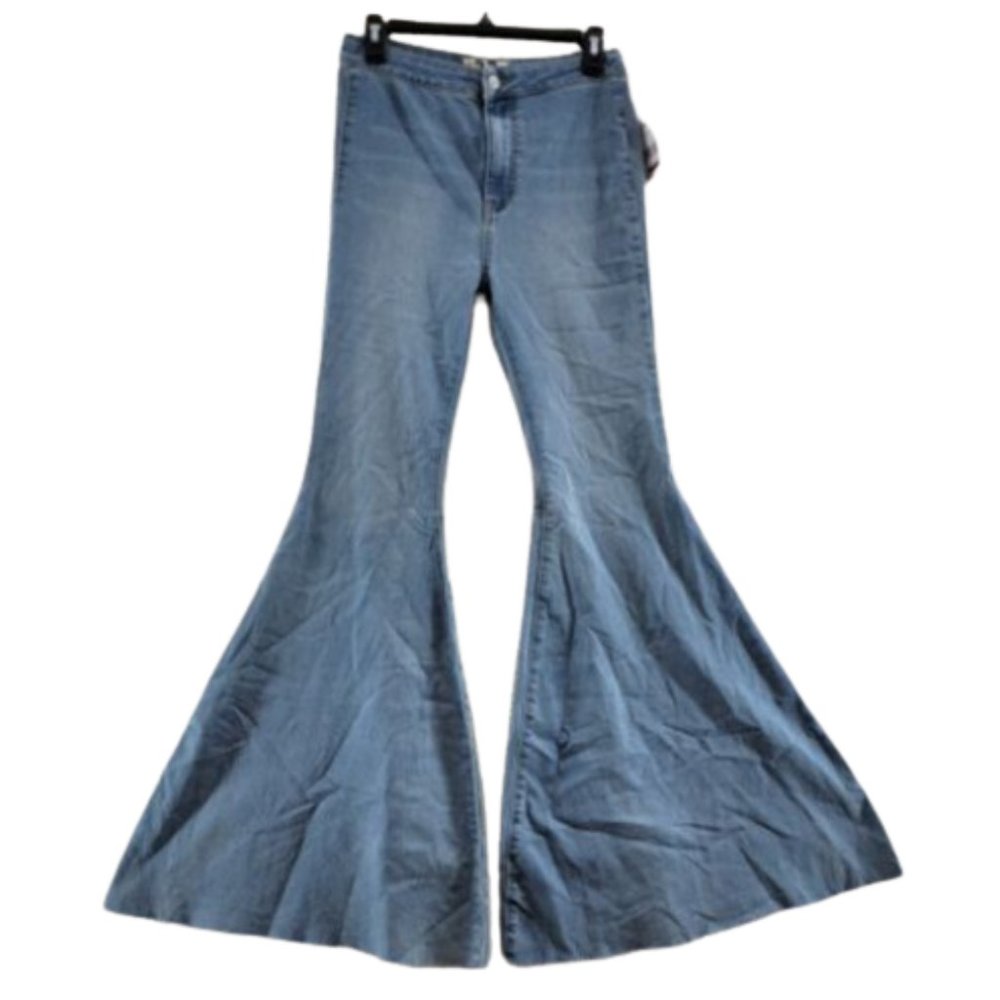 💗HOST PICK💗 Just Float on Flare Free People Jeans - Picture 9 of 13